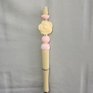 Cream and Pink Floral Beadable Pen